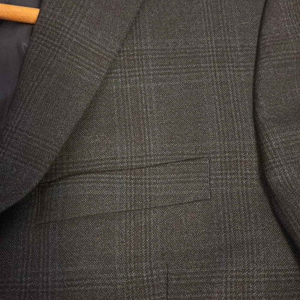 MICHAEL KORS SPORTS COAT SIZE 14 YOUNG MEN BLUE WITH BLACK PLAID LIKE DESIGN